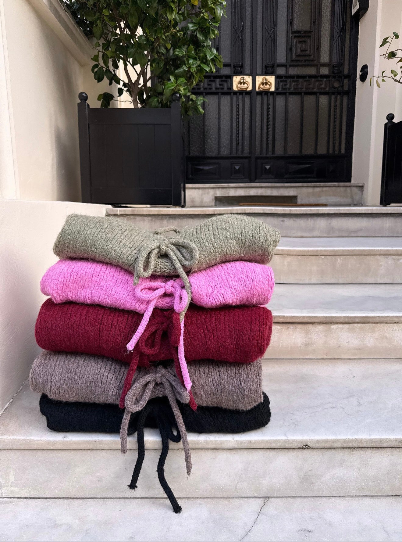 Pull doux à noeuds (10 coloris)